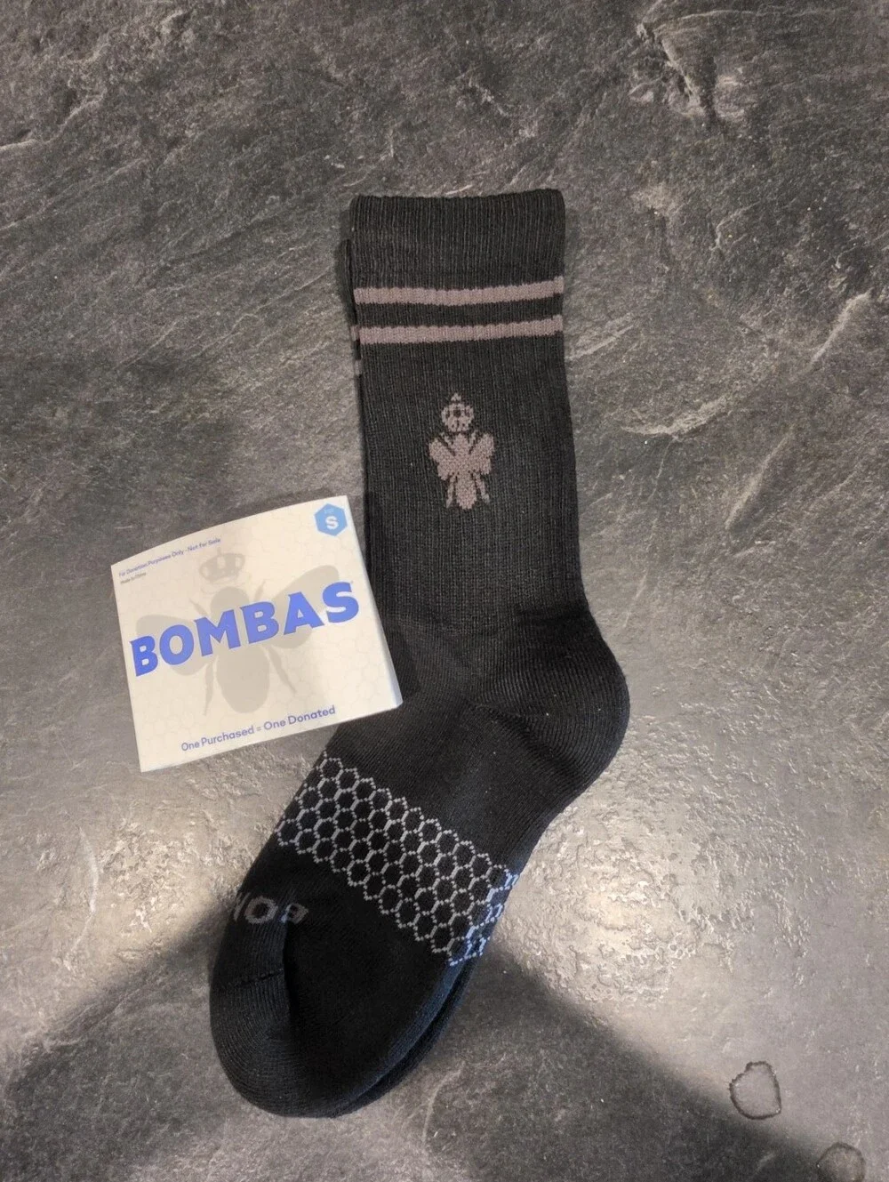 Bombas Black Crew Socks with Gray Stripes Size Small 5 Pack